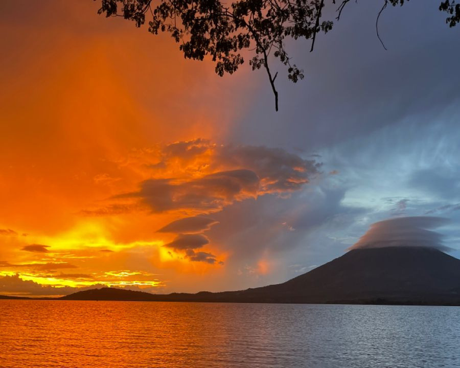 Nicaragua landschap met Nederlandstalige gids Lieven